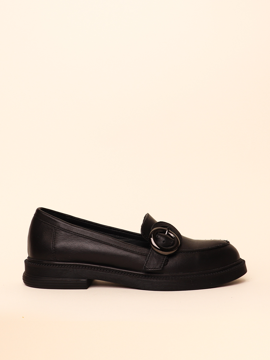 CIRCLE BUCKLE LOAFERS photo 1